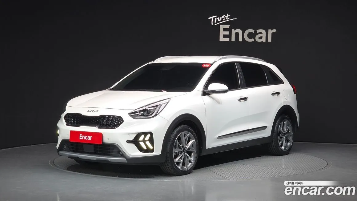 Kia Niro — фото 1