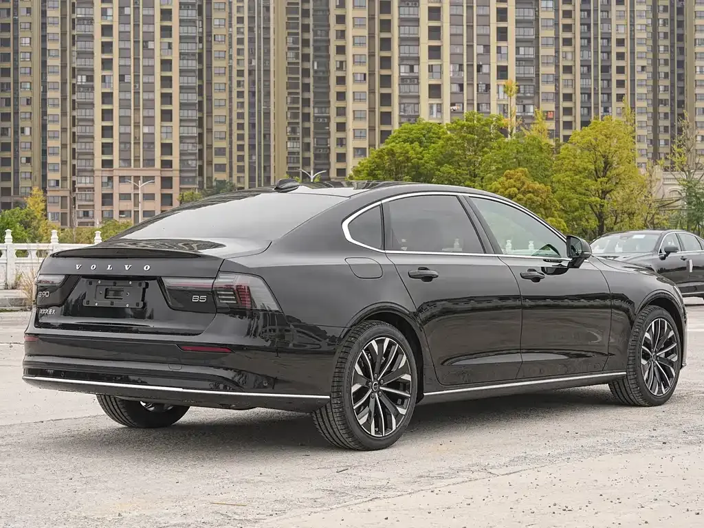 Volvo S90 — фото 6