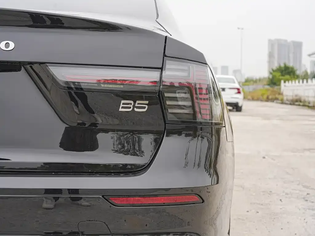 Volvo S90 — фото 7