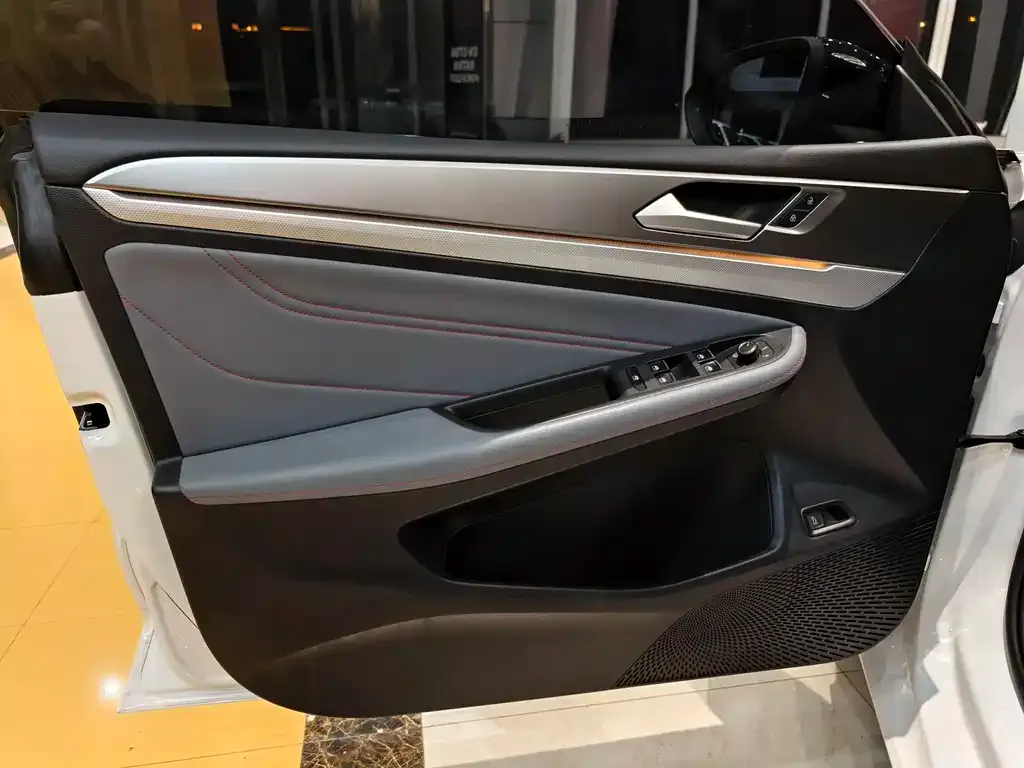 Volkswagen Lamando — фото 7