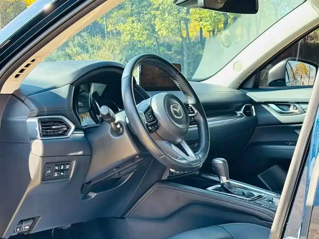 Mazda CX-5 — фото 10