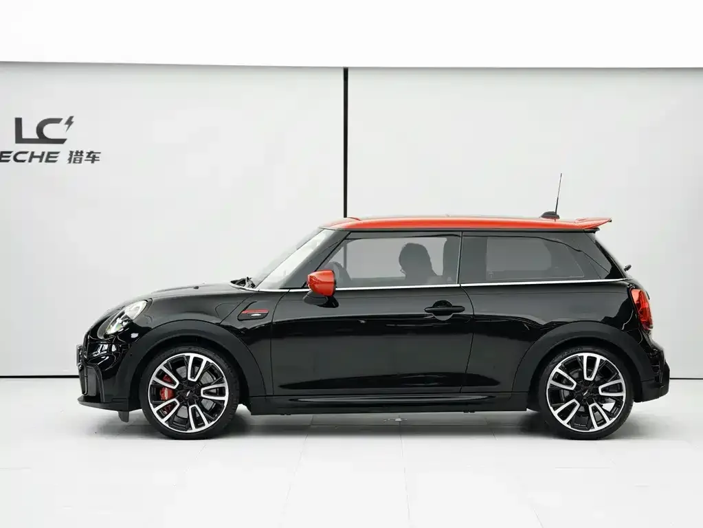 MINI JCW (John Cooper Works) — фото 3