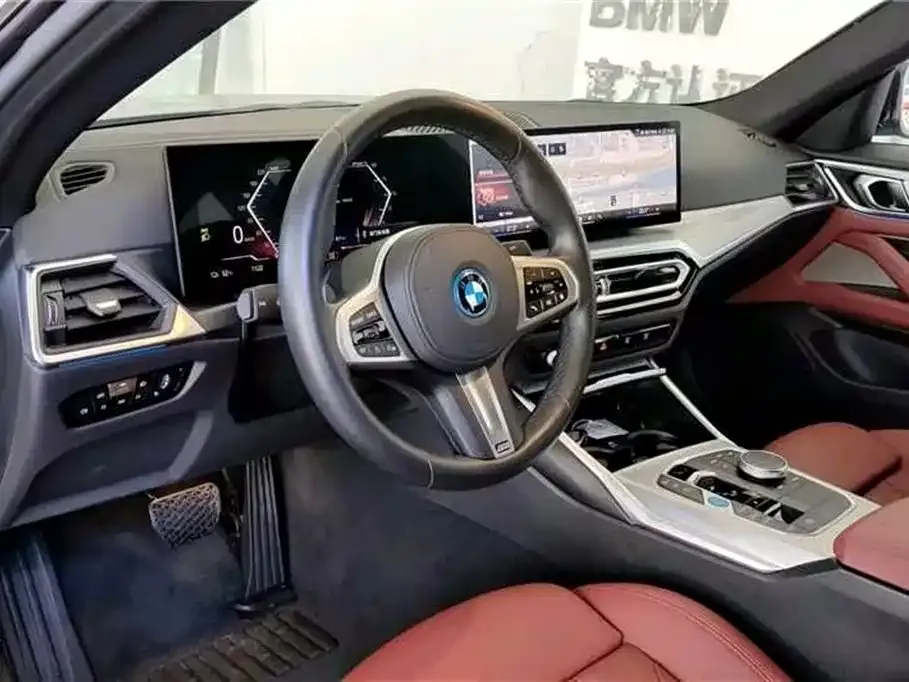 BMW i4 — фото 7