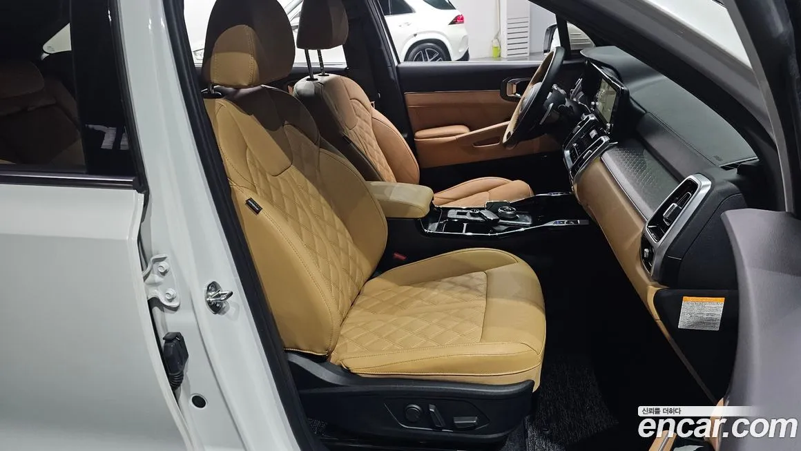 Kia Sorento — фото 10