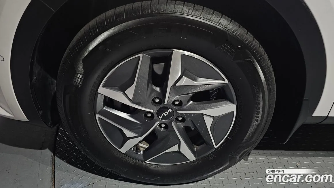 Kia Sorento — фото 5