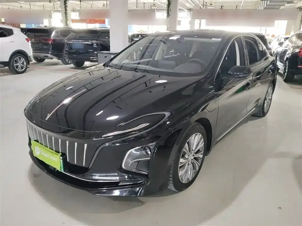 Hongqi E-QM5 — фото 2