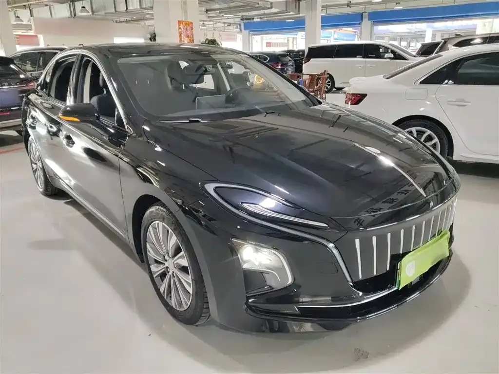 Hongqi E-QM5 — фото 4