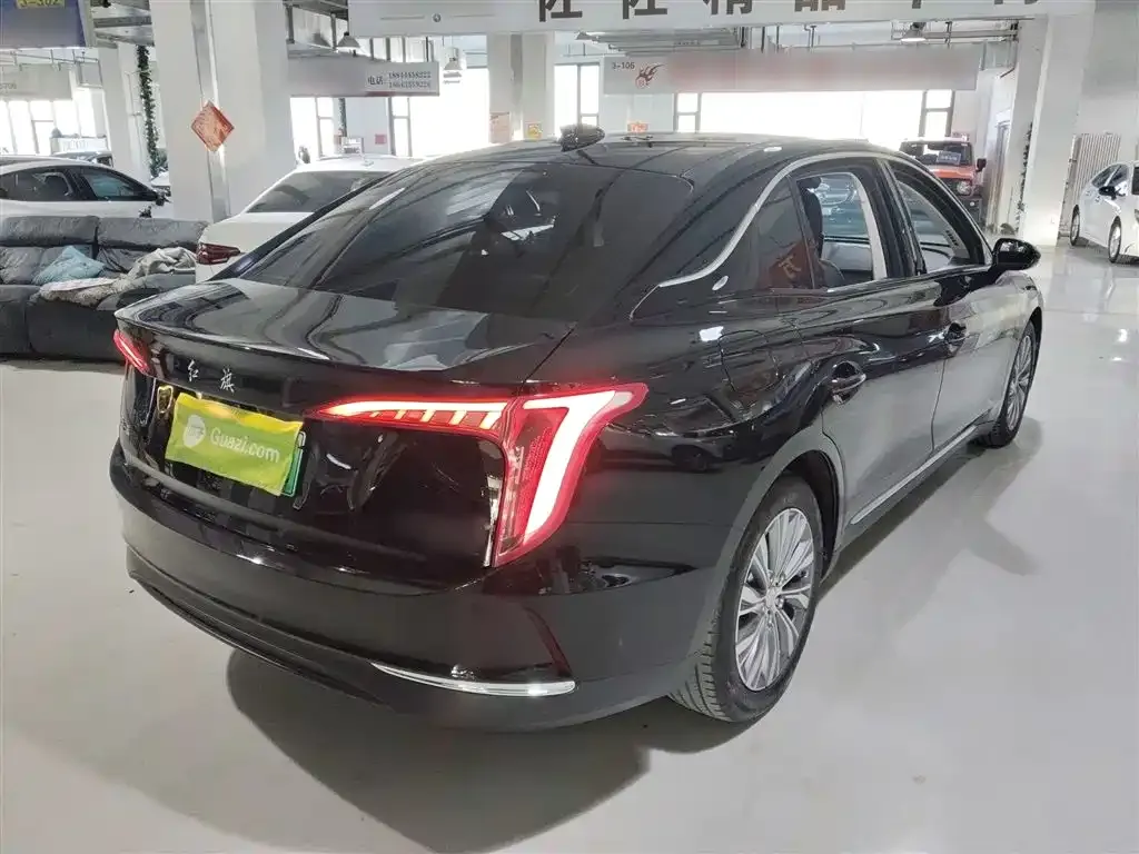 Hongqi E-QM5 — фото 7