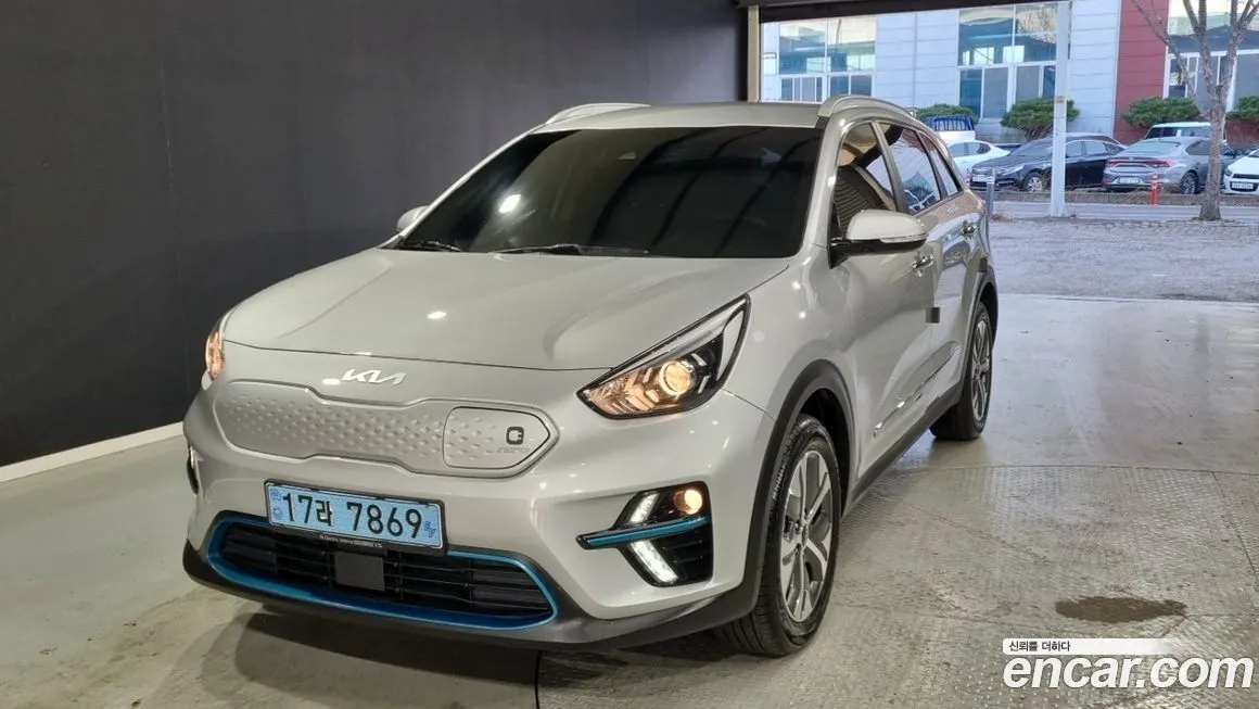 Kia Niro — фото 1