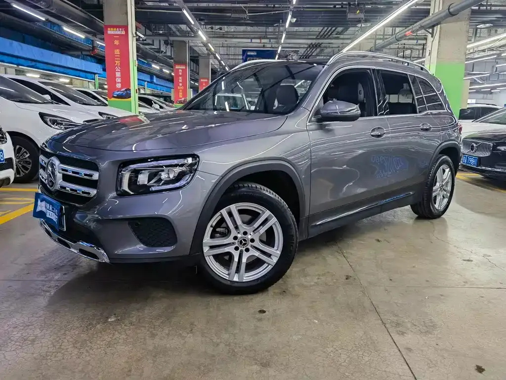 Mercedes-Benz GLB — фото 1