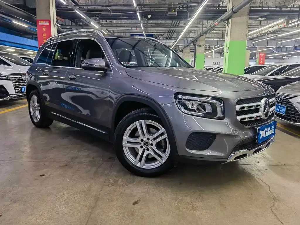 Mercedes-Benz GLB — фото 3
