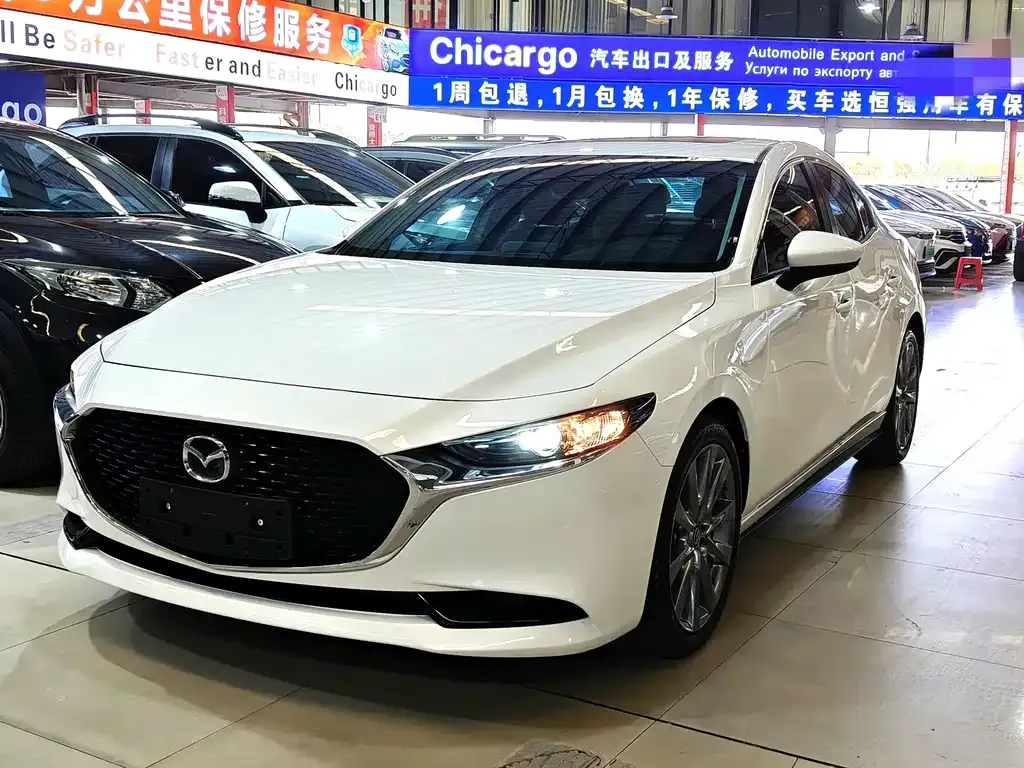 Mazda 3 Axela — фото 1