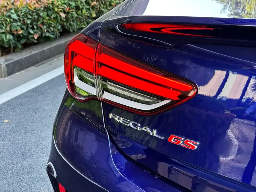 Buick Regal — фото 9