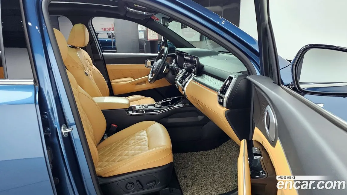 Kia Sorento — фото 10
