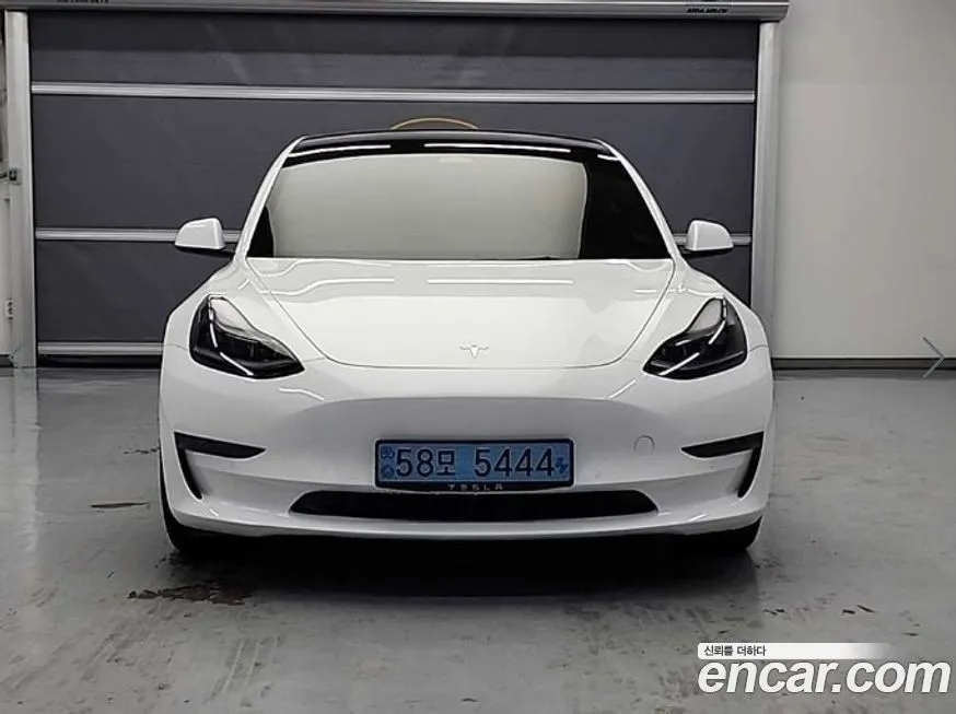 Tesla Model 3 — фото 2