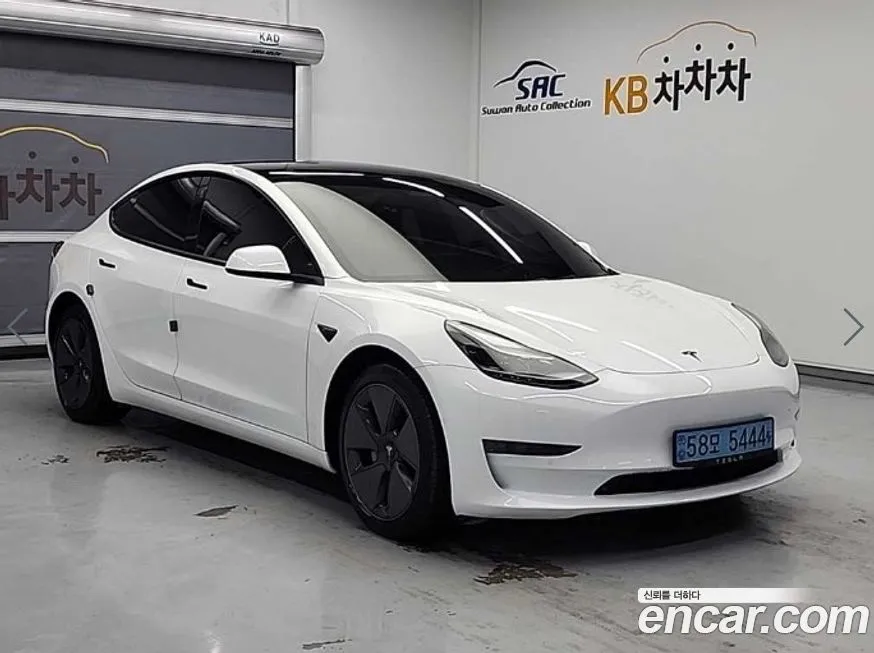 Tesla Model 3 — фото 4