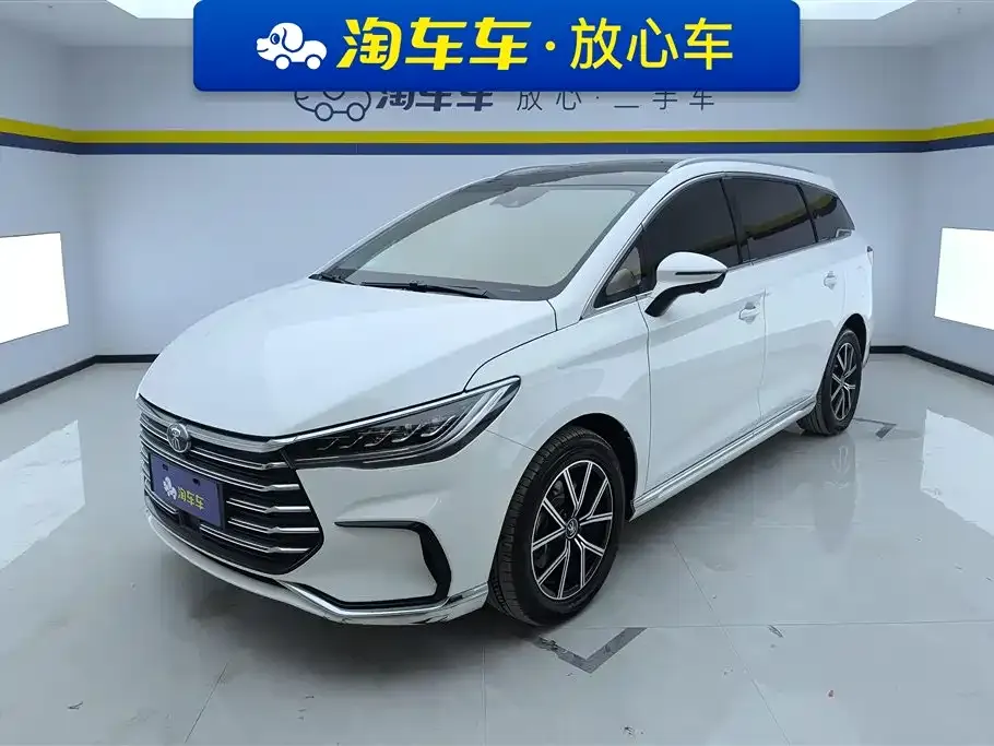 BYD MAX New Energy — фото 1