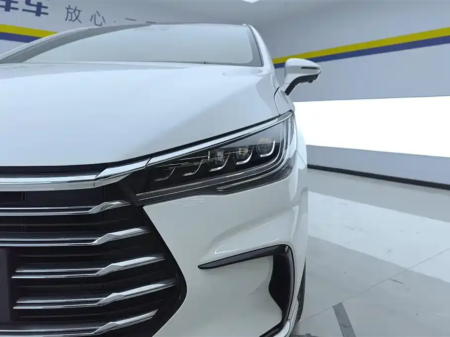 BYD MAX New Energy — фото 5