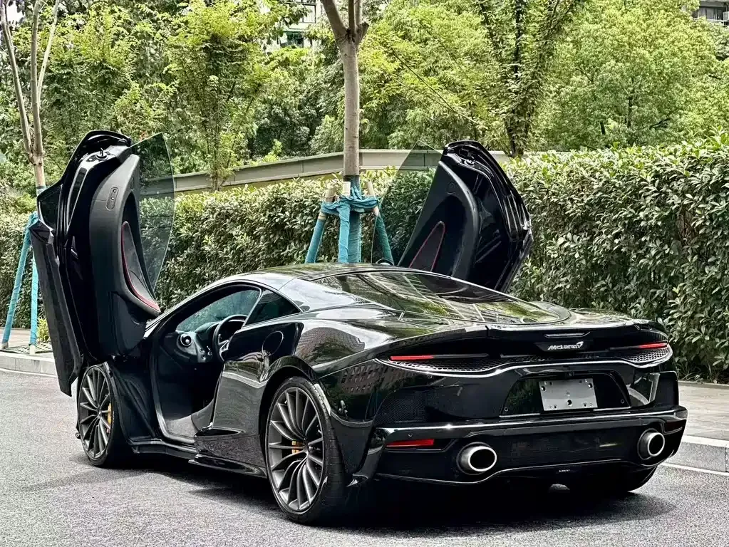 McLaren GT — фото 8