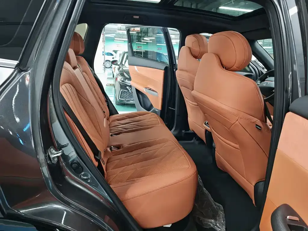 Changan CS75PLUS — фото 4