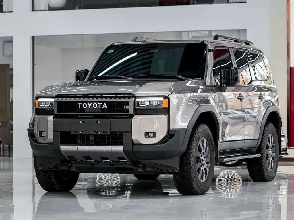 Toyota Prado — фото 1