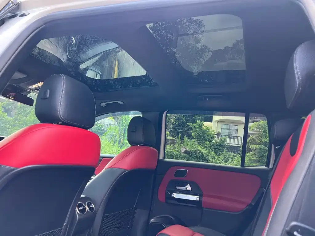 Mercedes-Benz GLB AMG — фото 10