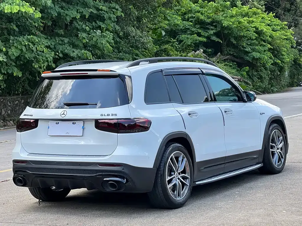Mercedes-Benz GLB AMG — фото 3