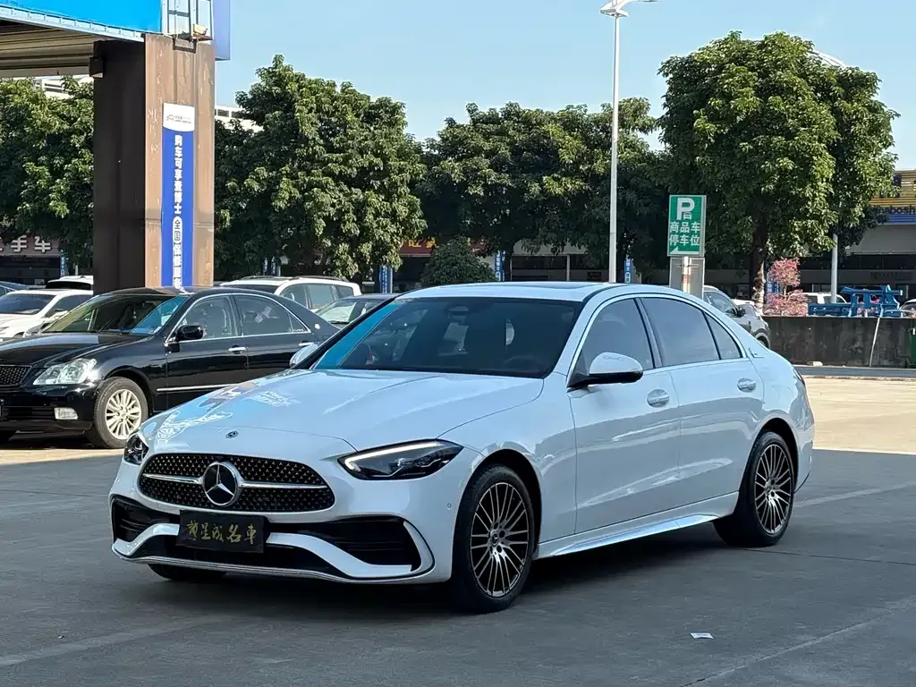 Mercedes-Benz C-Class — фото 1