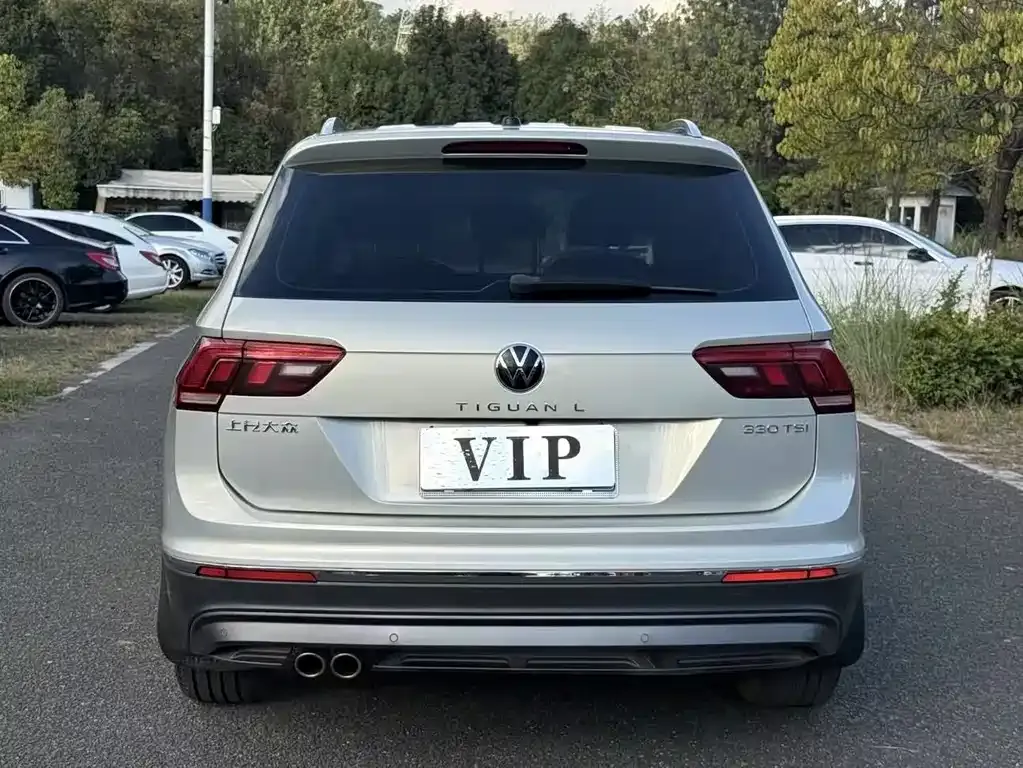 Volkswagen Tiguan L — фото 5