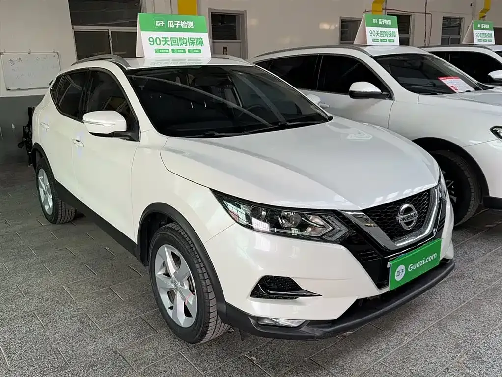Nissan Qashqai — фото 4