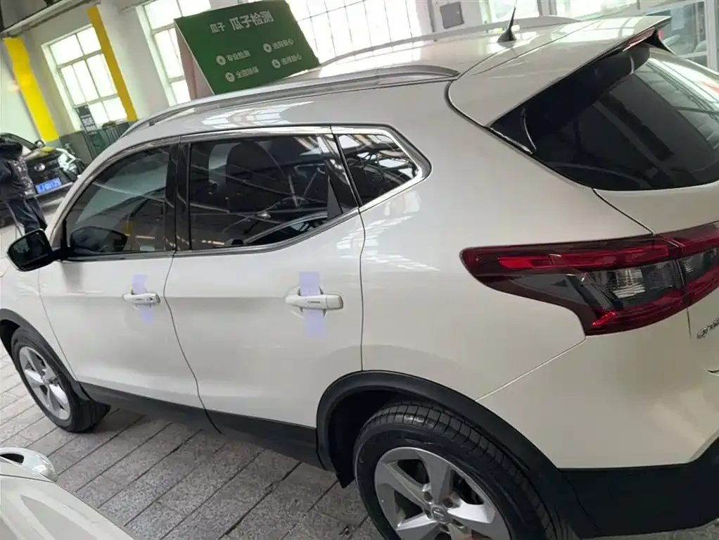 Nissan Qashqai — фото 6
