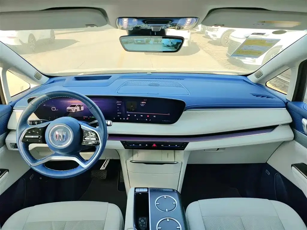 Buick GL8 Hybrid — фото 10