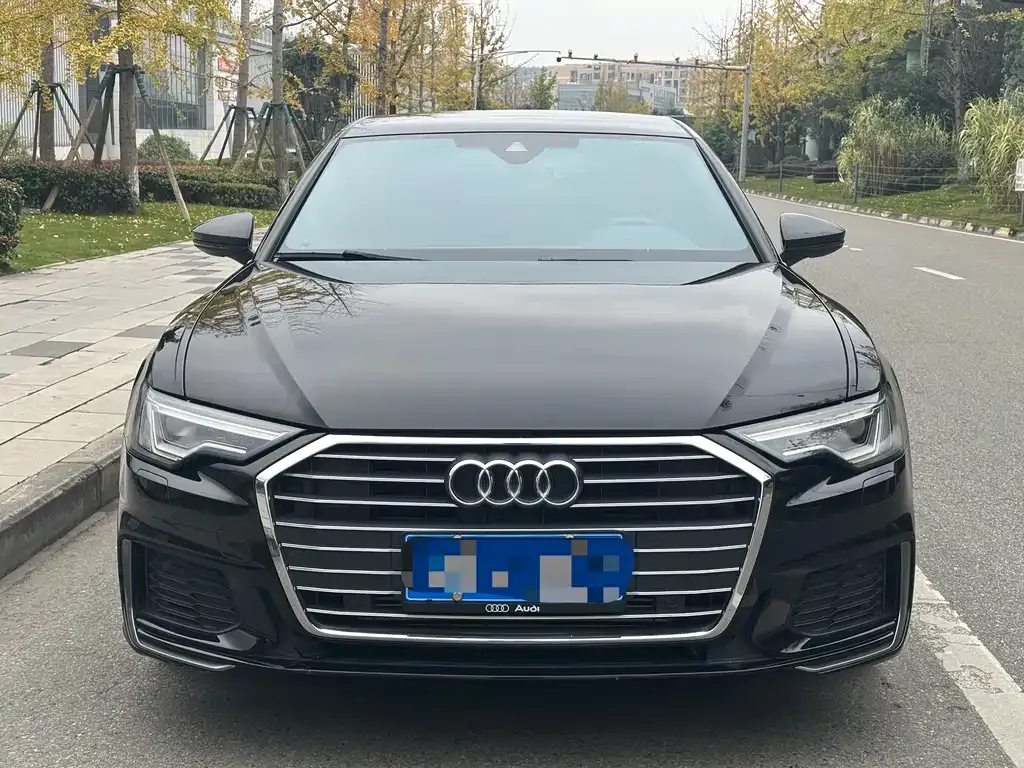 Audi A6L — фото 2