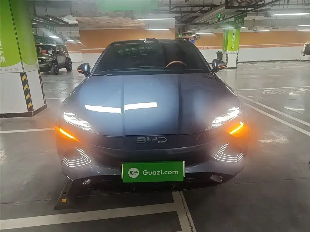 BYD Seal — фото 3