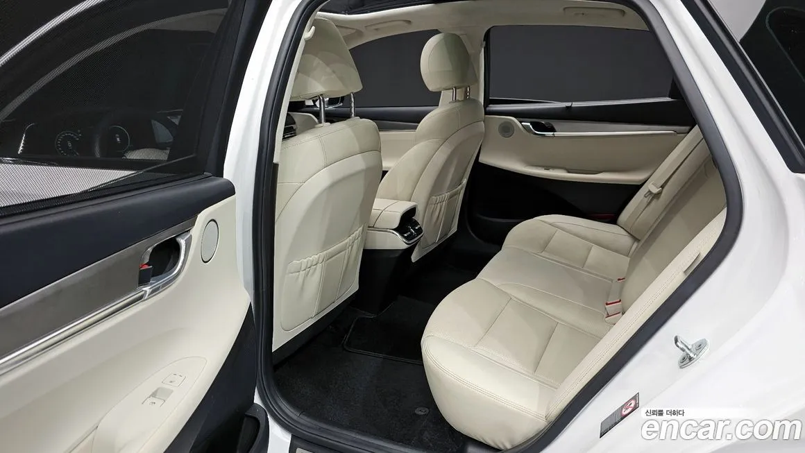 Hyundai Grandeur — фото 10