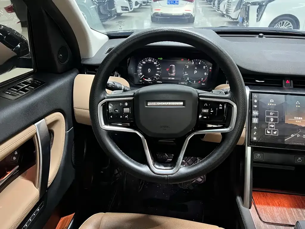 Land Rover Discovery Sport — фото 10
