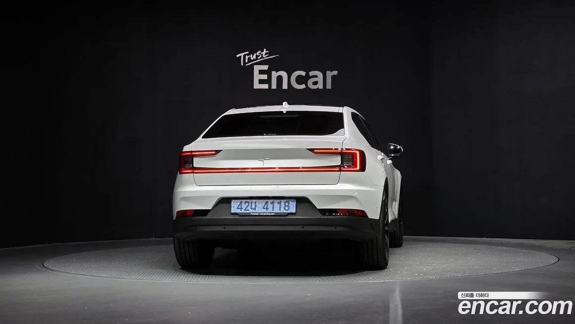 Polestar Polestar 2 — фото 4