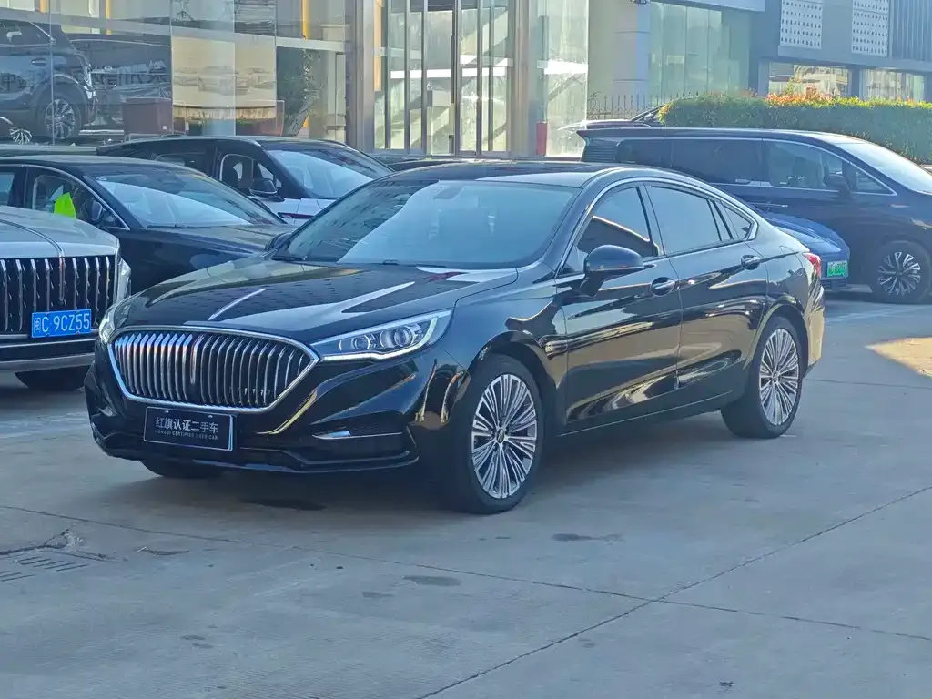 Hongqi H5 — фото 1