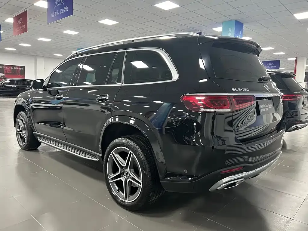 Mercedes-Benz GLS — фото 9