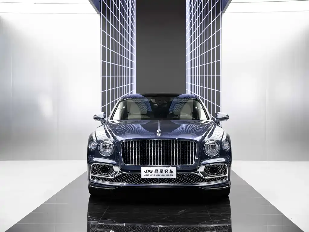 Bentley Flying Spur — фото 2