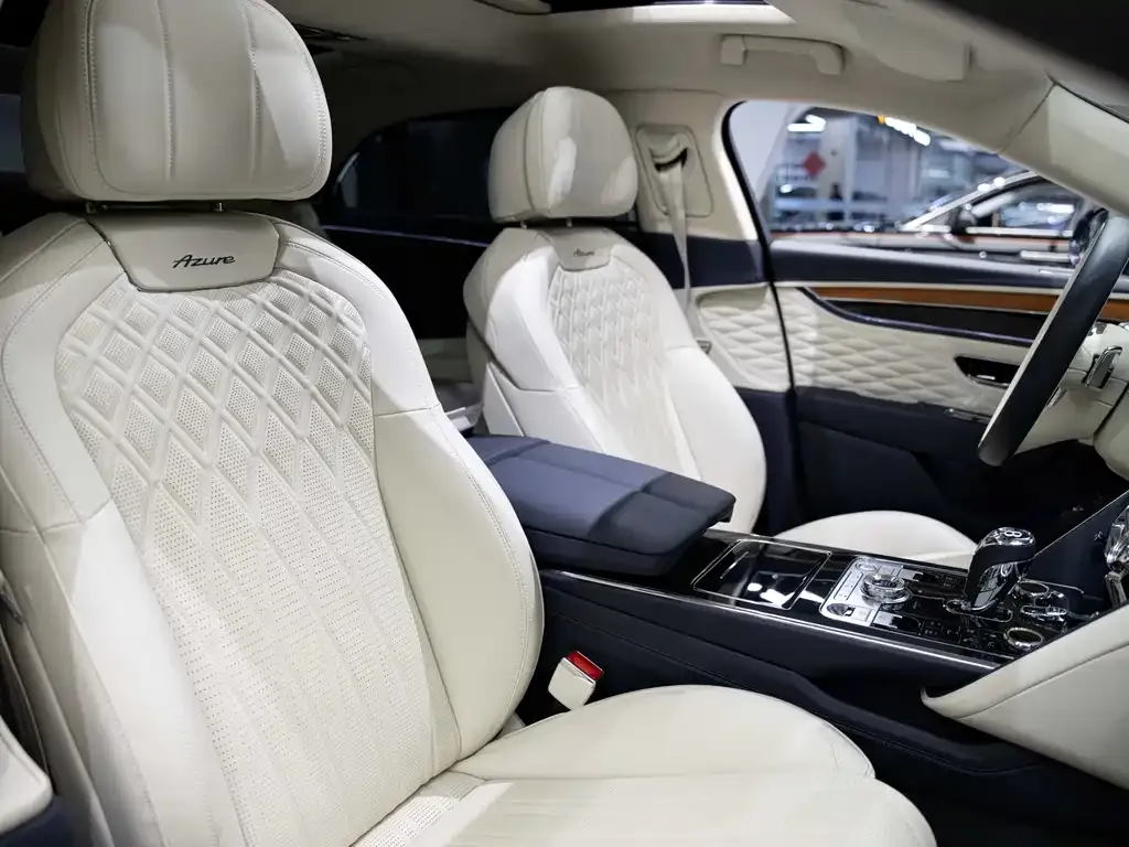Bentley Flying Spur — фото 8