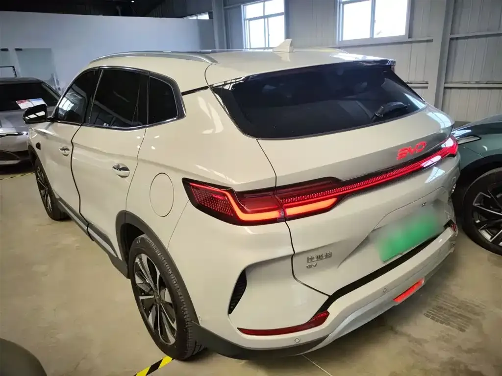 BYD PLUS New Energy — фото 5