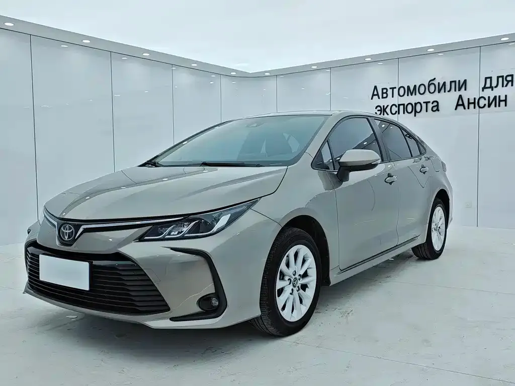 Toyota Corolla — фото 1