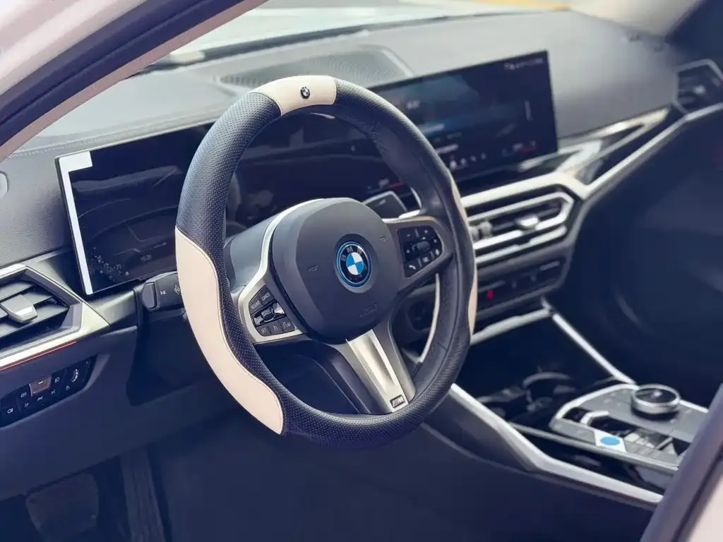 BMW i3 — фото 10