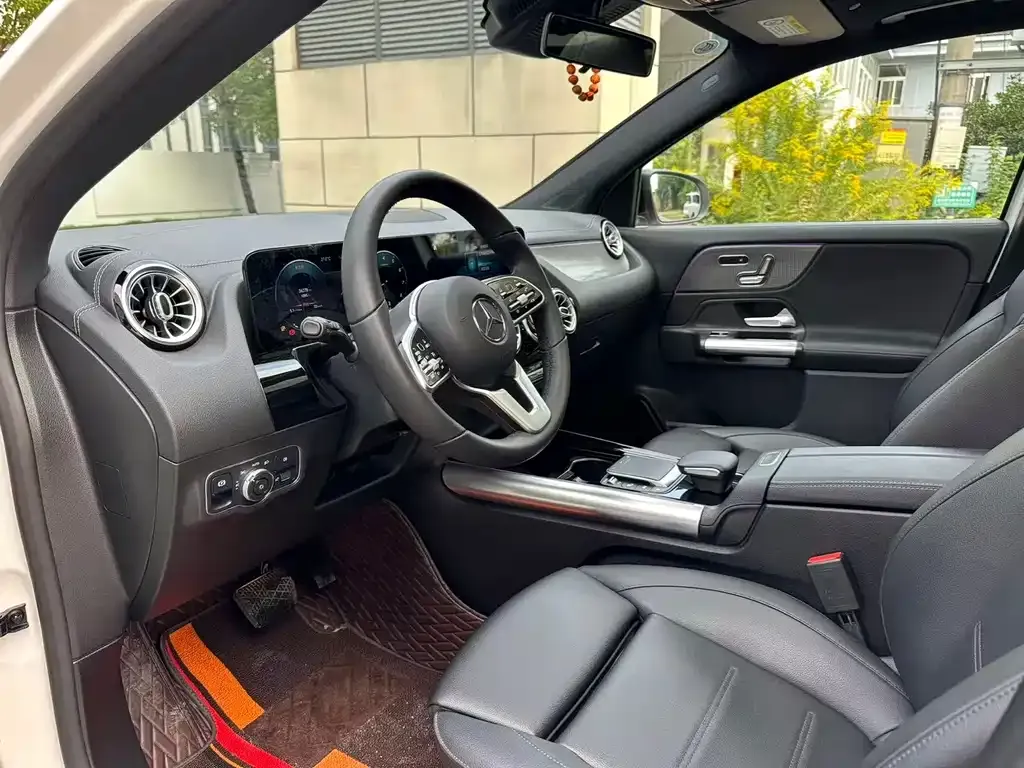Mercedes-Benz GLA — фото 5