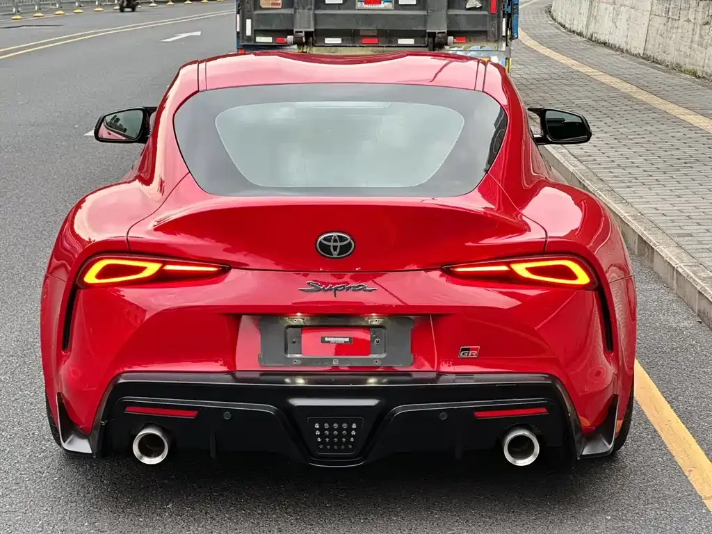 Toyota Supra — фото 5