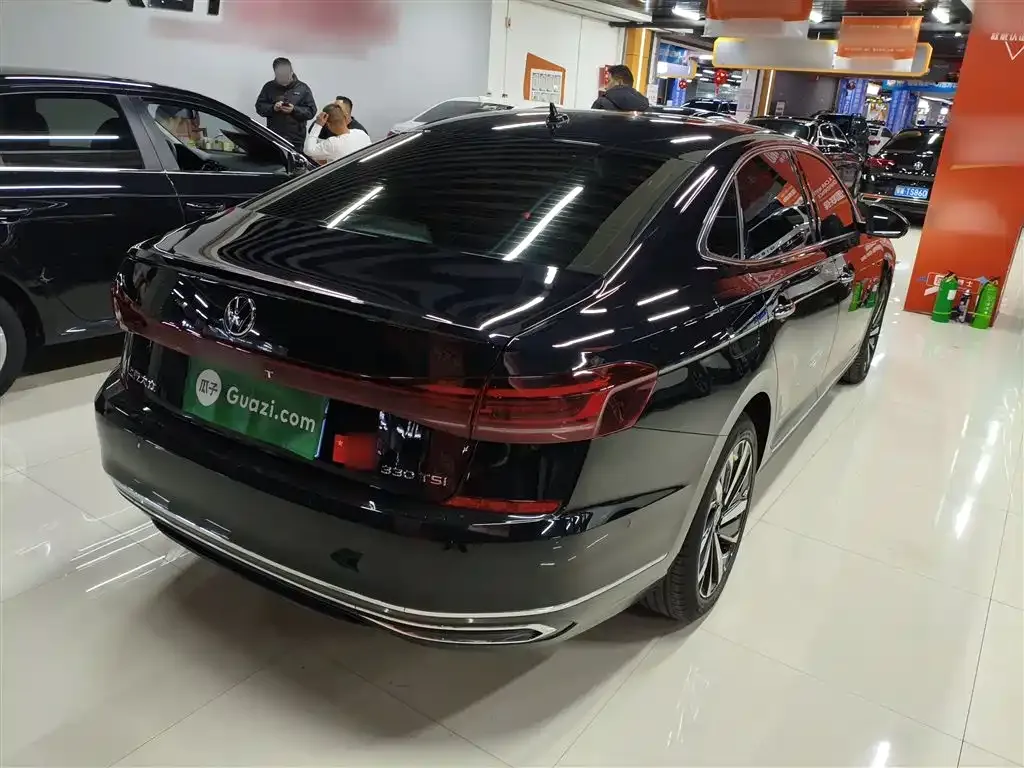 Volkswagen Passat — фото 7