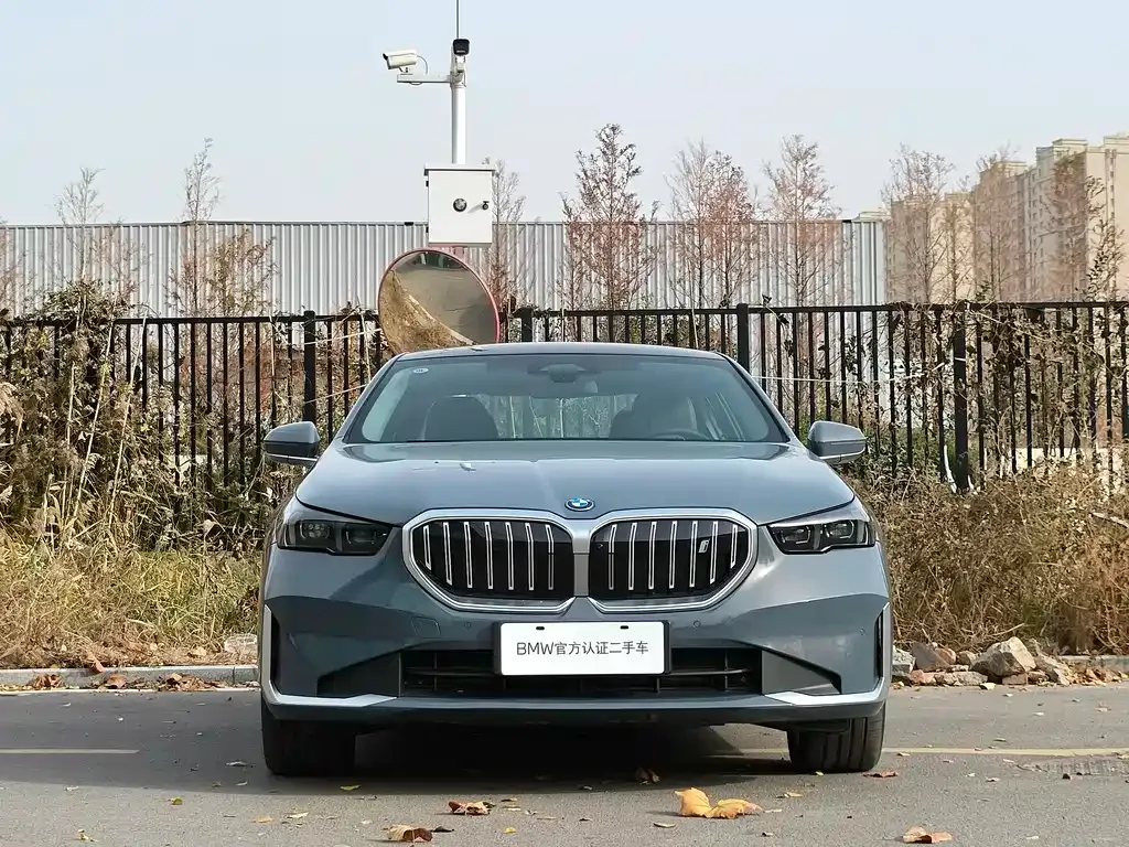 BMW i5 — фото 4