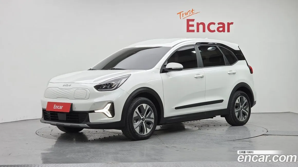 Kia Niro — фото 1