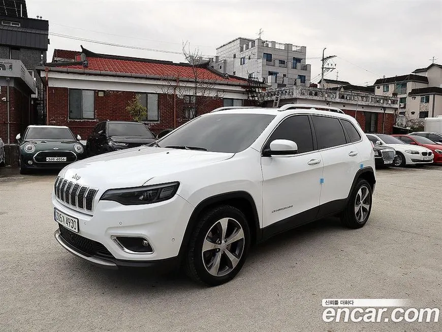 Jeep Cherokee — фото 2